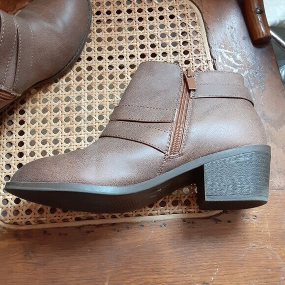 Forever 21 Ankle Boots - Picture 7 of 16